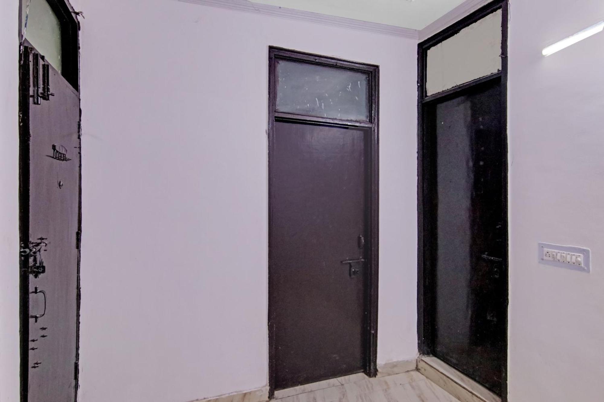 Hotel O Chaudhary Villa New Delhi Extérieur photo